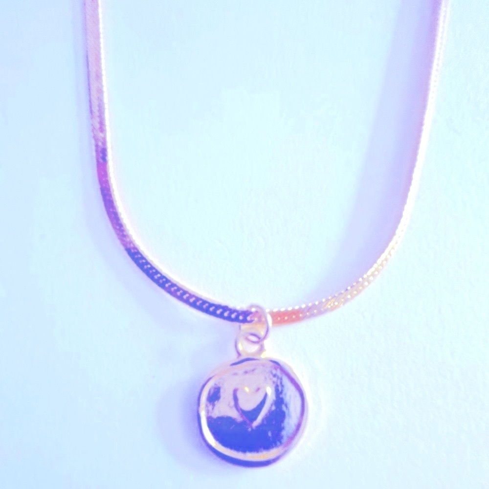 Free 💰w bundle Necklace Heart on Disk 3/4”, Gold-tone flat link, shiny chain 20”